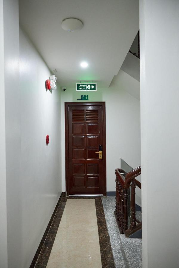 Van Nam Hotel Ha Long Buitenkant foto