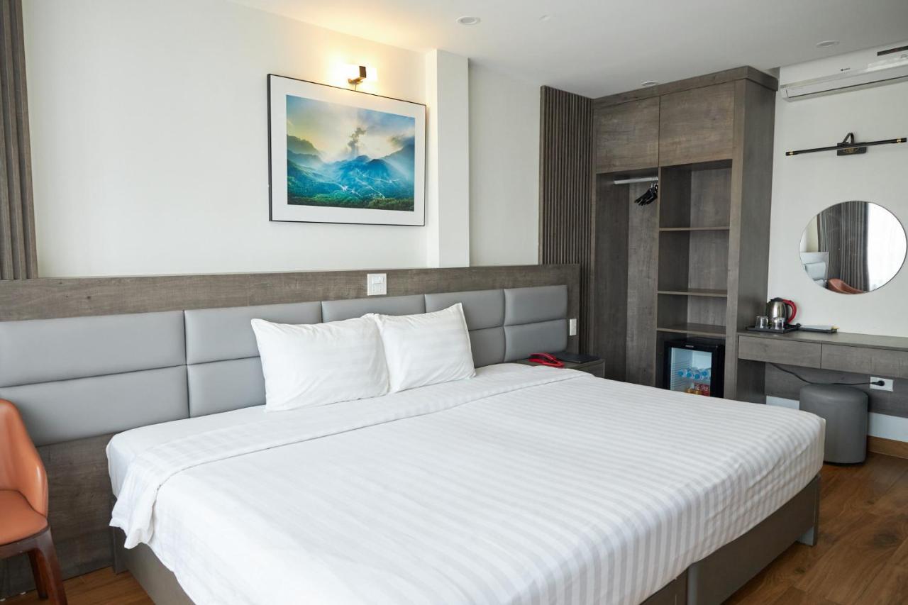 Van Nam Hotel Ha Long Buitenkant foto