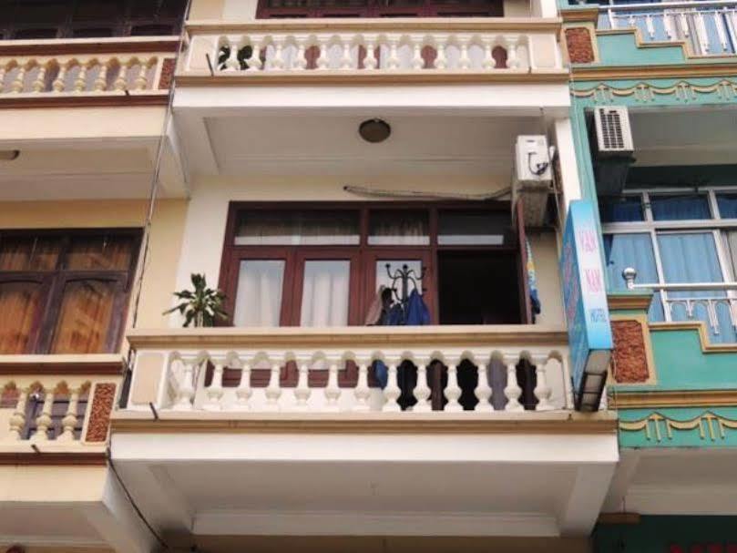 Van Nam Hotel Ha Long Buitenkant foto